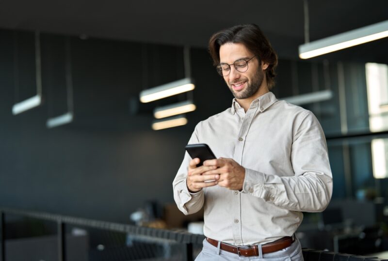 Jak podejrzeć swój dom przez telefon?